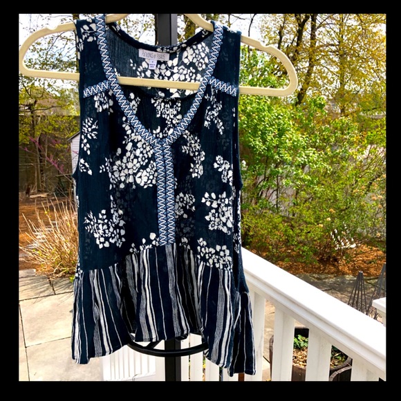 Patron Of Peace ✌️ Tank Top - Picture 1 of 7